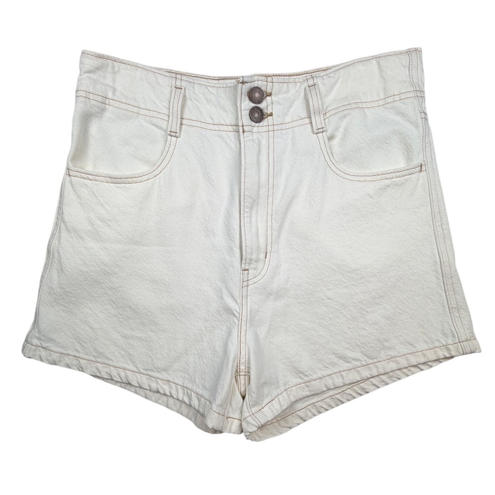 Levis High Waisted Mom Shorts Off White Cream Denim Size 29 Double Button Rise